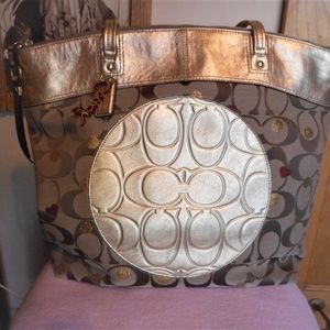 Authentic Coach tote Khaki/gold